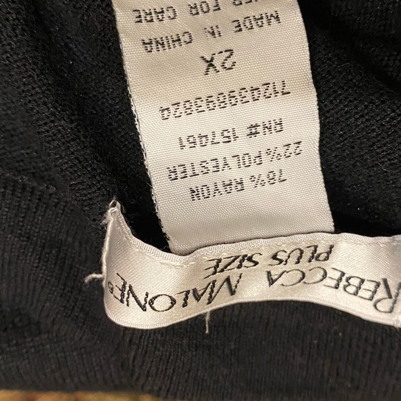 Rebecca Malone black sweater with beautiful contrast at the bottom - Picture 2 of 7